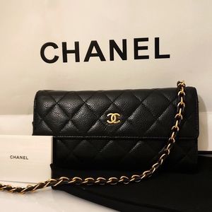 Chanel Matelasse Flap Crossbody Clutch Purse WOC Caviar Black Gold
